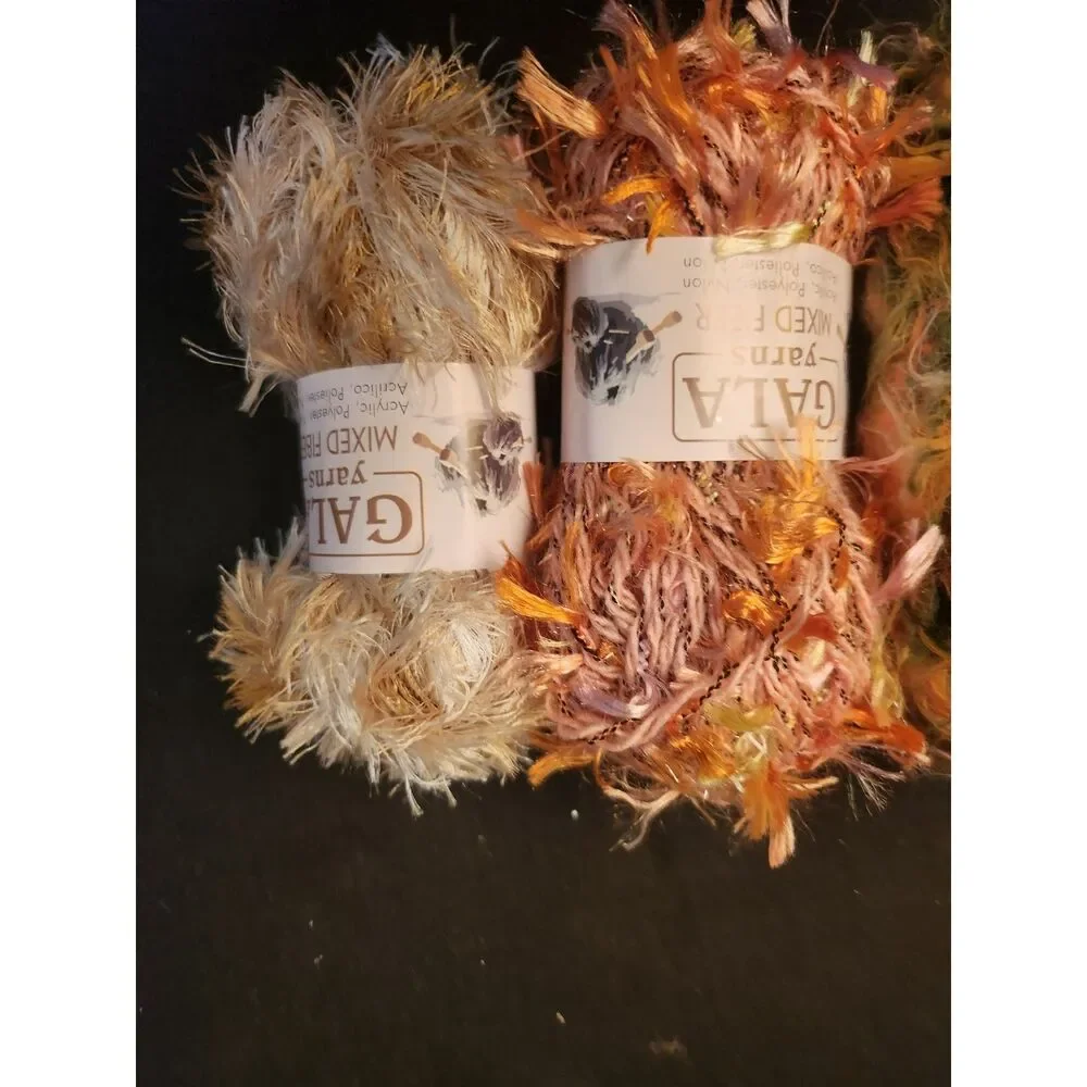 4 Skeins of Specialty Yarns B15