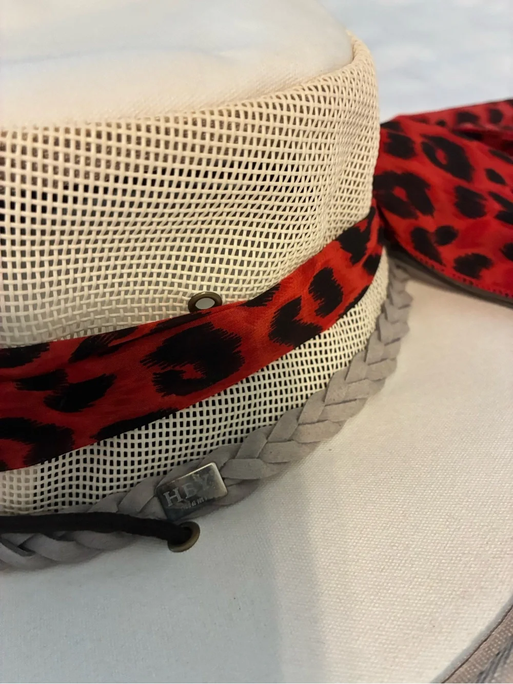 HBYmiami White Brim Hat with Red Leopard Scarf and Charm Trim
