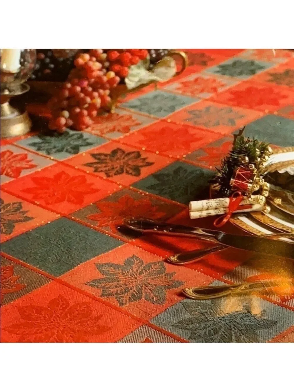 Home Wear poinsettia plaid