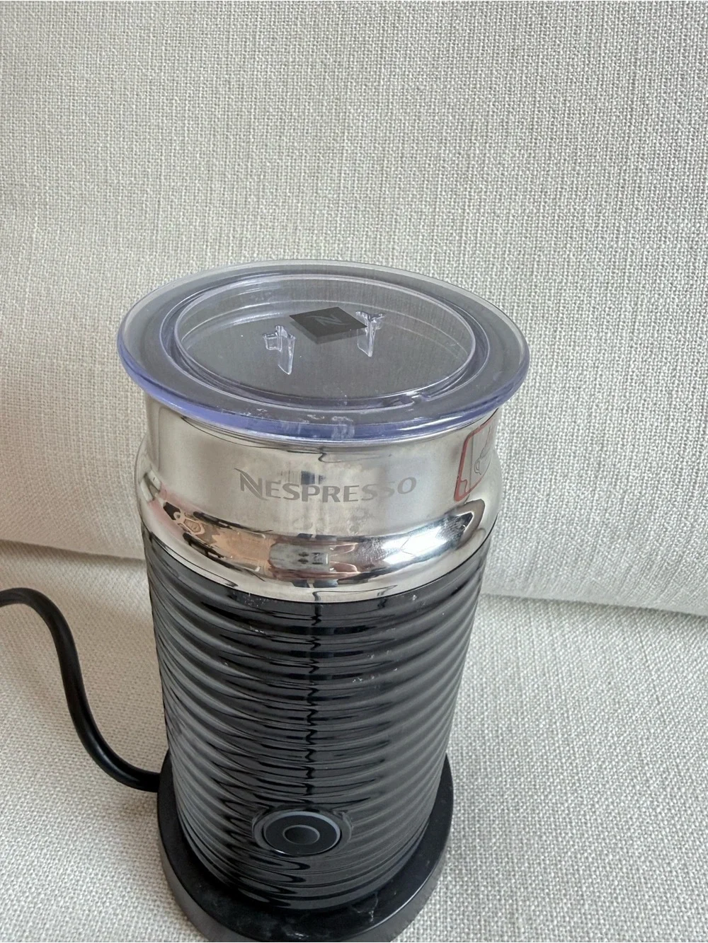 Nespresso Aeroccino 3 Milk Frother - perfect works no flaws