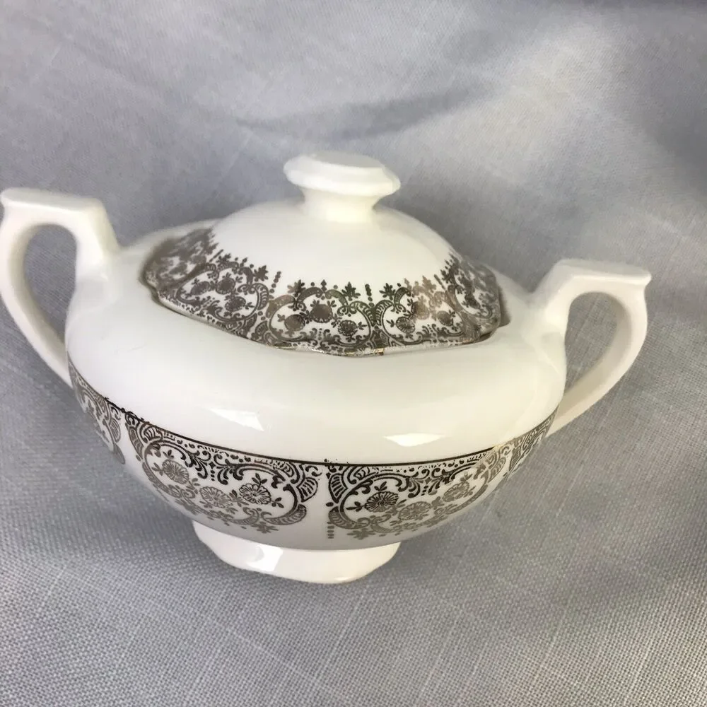 Unmarked vintage creamer