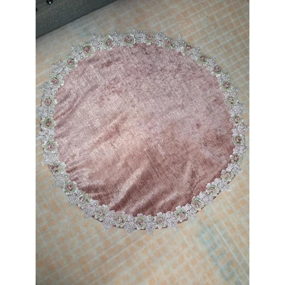 Unbranded this circular