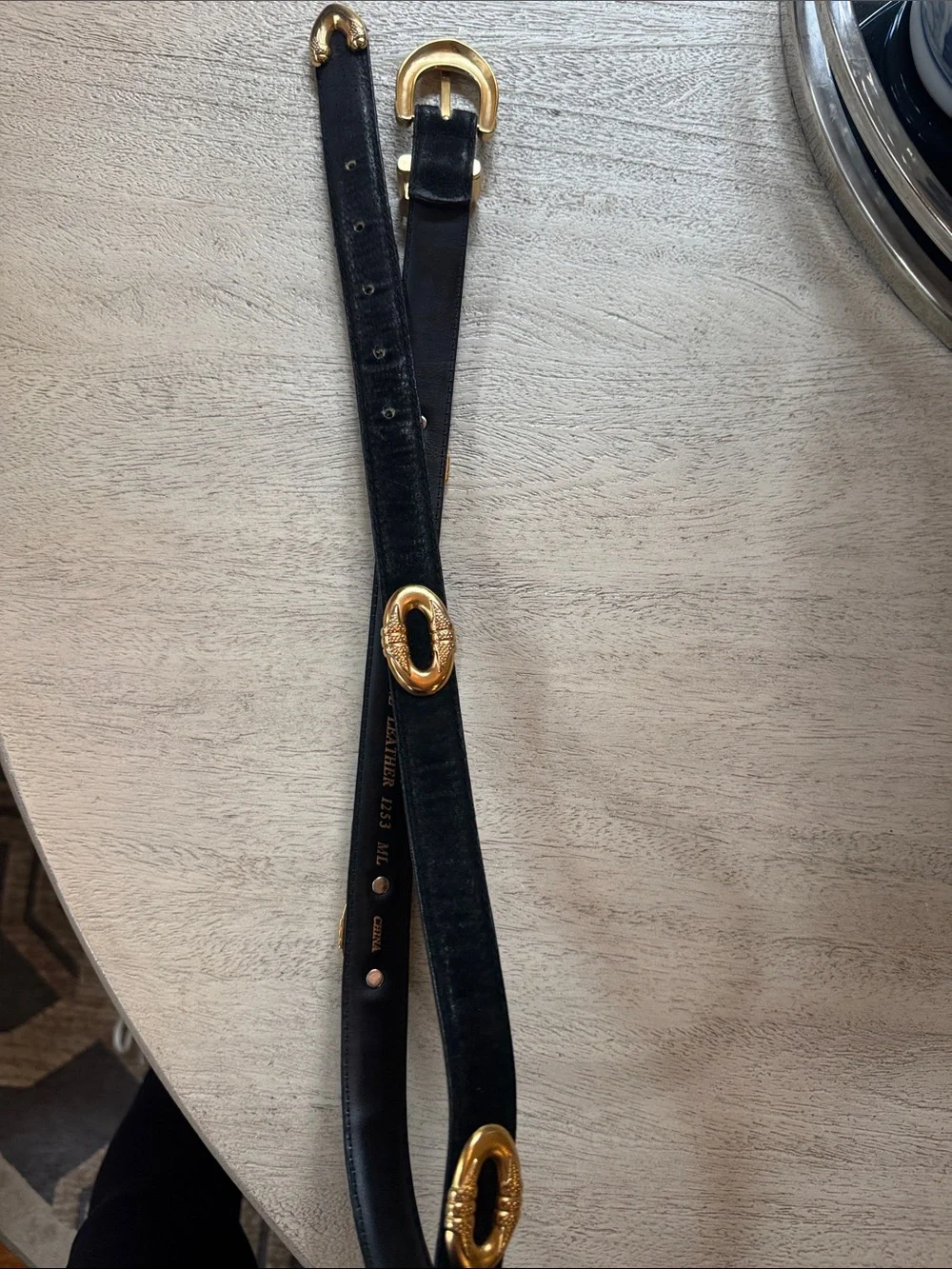 Jg Hook elegant black