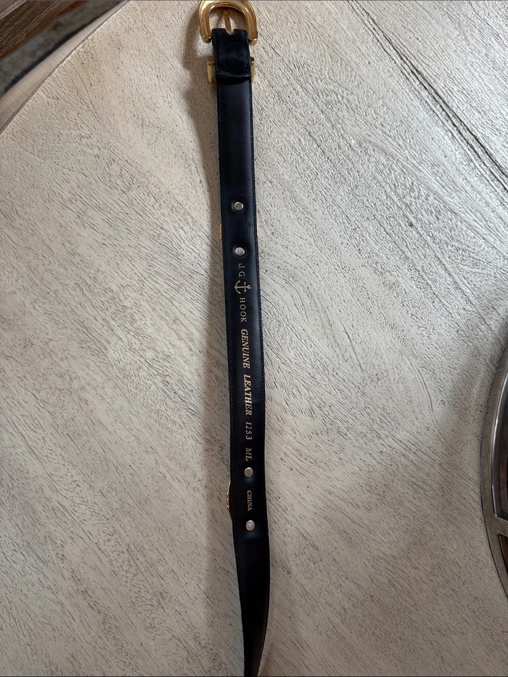 Jg Hook elegant black