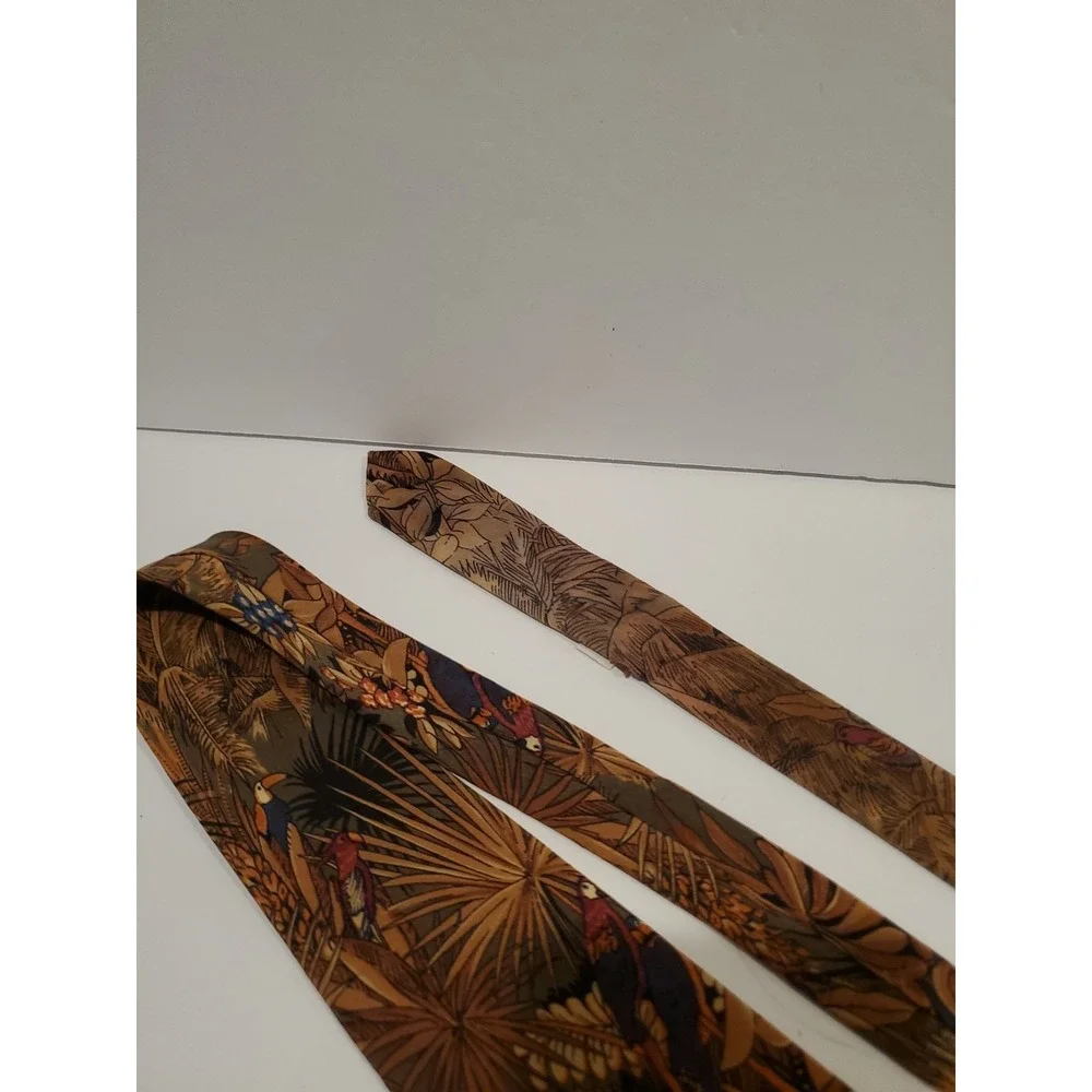 Vintage Silk Necktie Tropical Bird Print - Retro Design Studios - Slight Damage