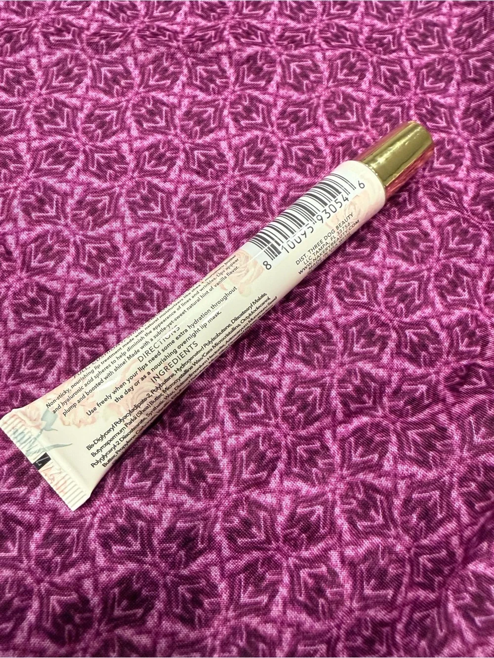 Nakery Beauty pink lip