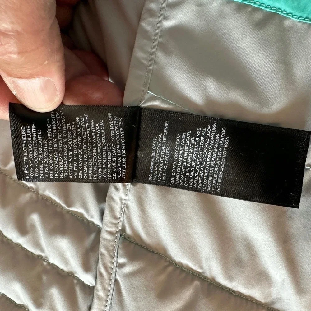 The North Face no zip stand