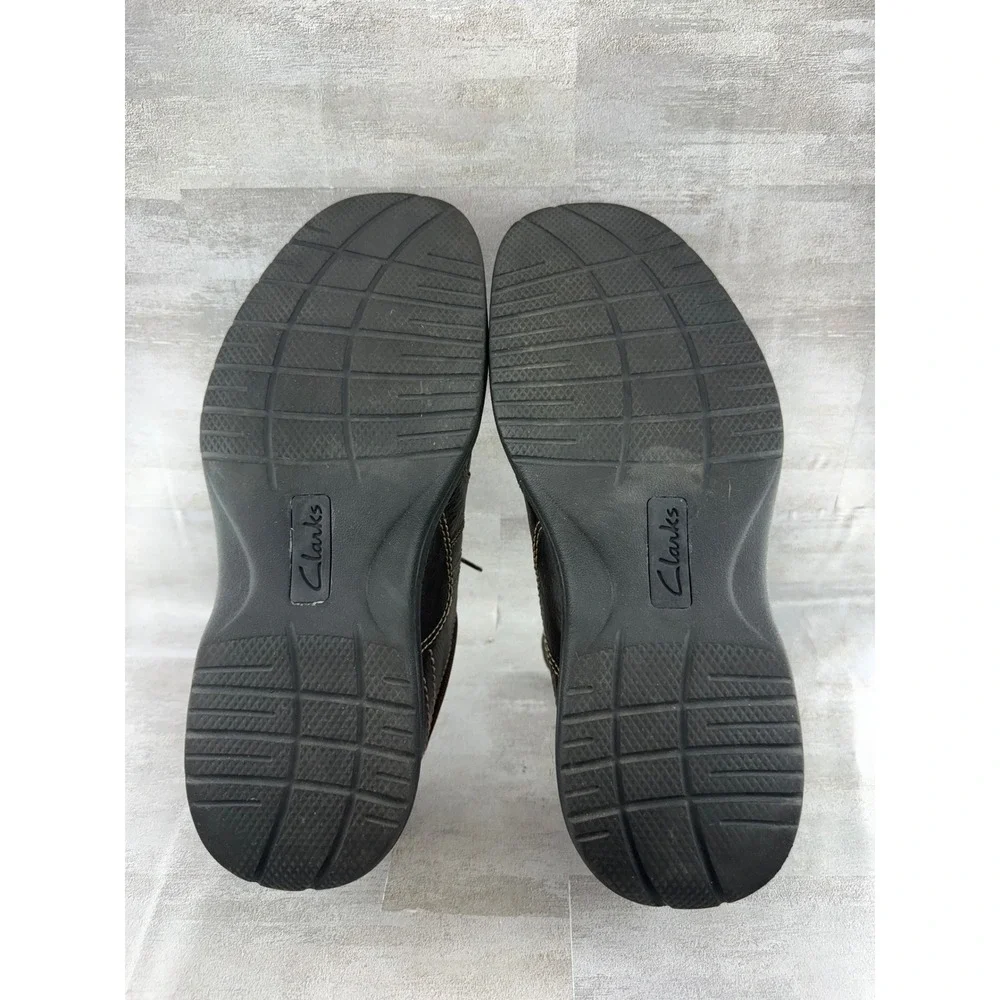 Clarks these features