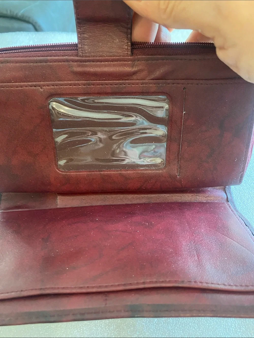 Buxton Heiress Burgandy Wallet Cowhide.