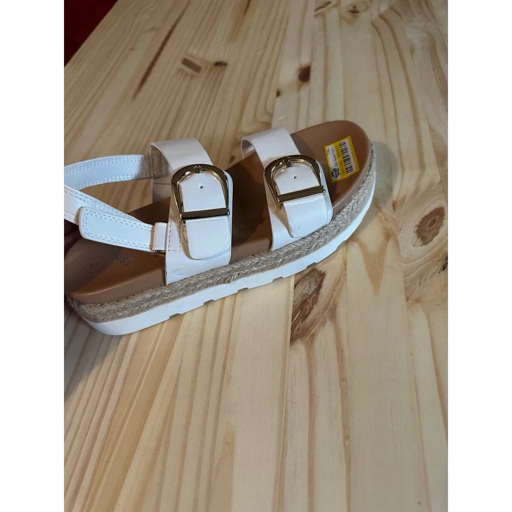 Art Class Kids White Buckle Platform Sandal Single Right Shoe Size 2