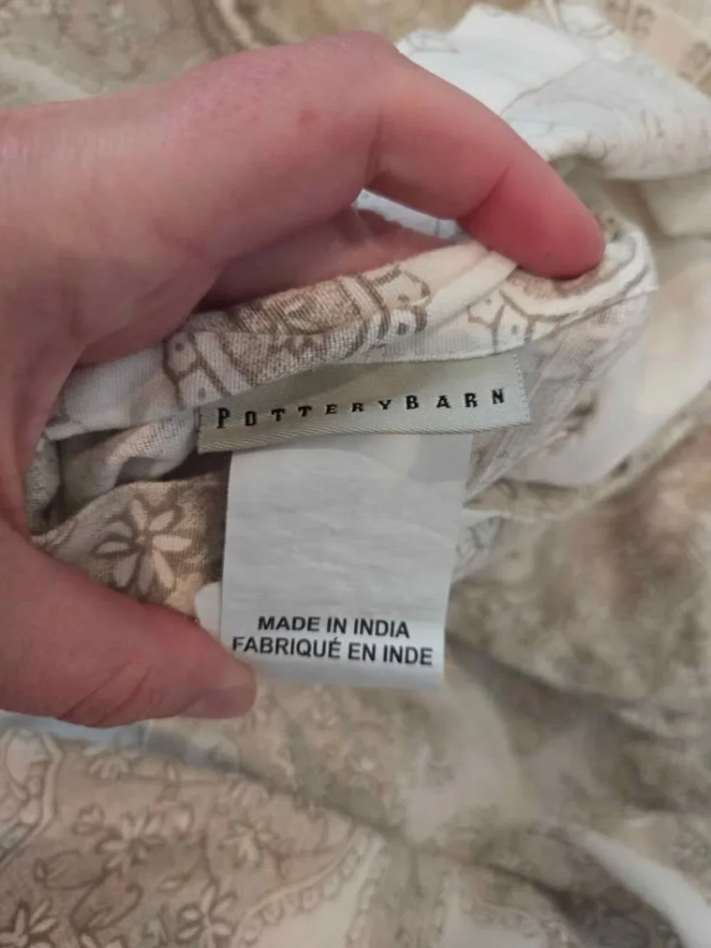 Pottery Barn full/queen size duvet cover and one standard pillow sham