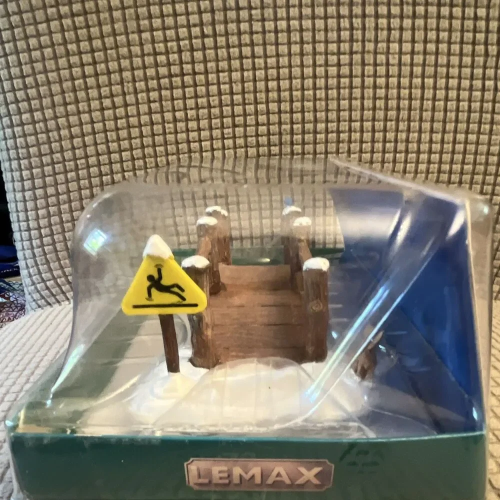 Lemax Christmas Village Split Rail Footbridge #63276 Winter Table Accent NIB