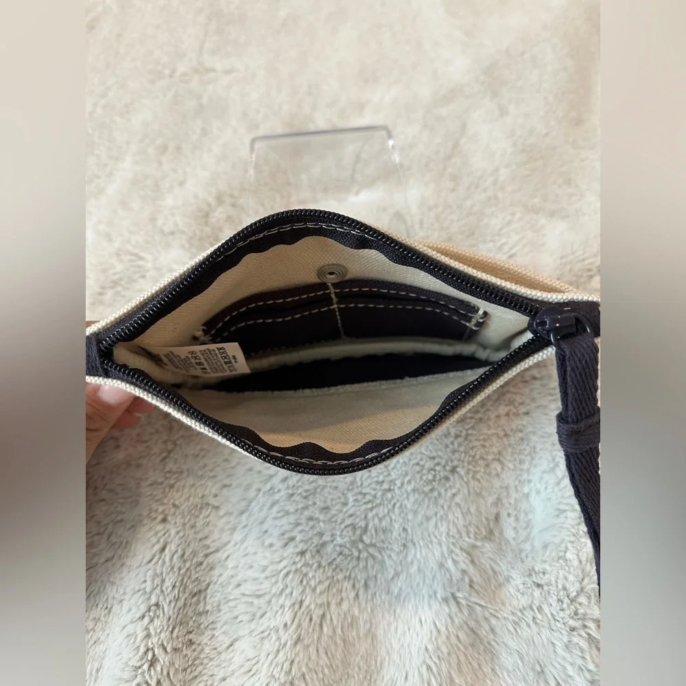 Lands’ End Off-White & Blue Wristlet – 100% Cotton – 7.5″ × 5.5″