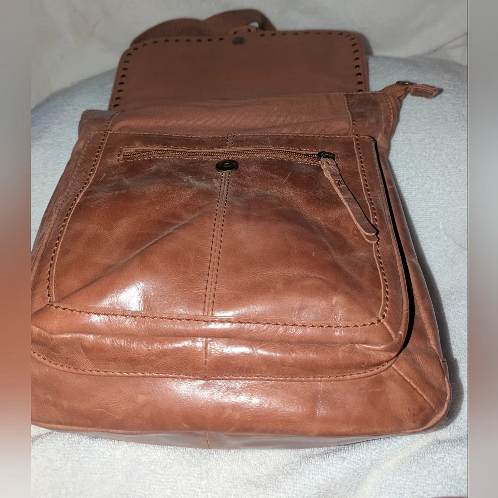 The Sak elegant tan