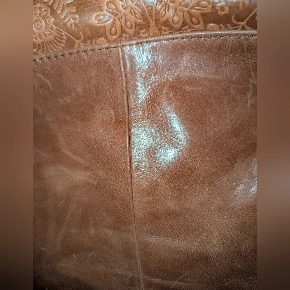 The Sak elegant tan