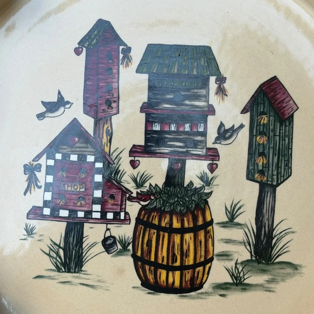Vintage 2001 Home & Garden Party Birdhouse Stoneware Pie Dish Scalloped Rim USA