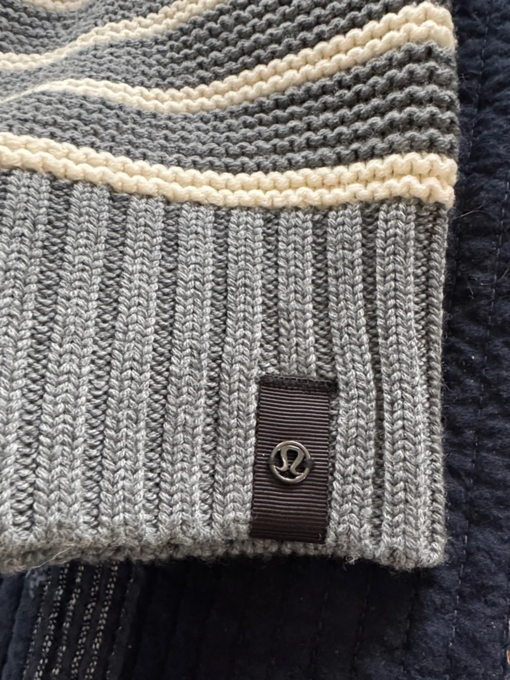 lululemon athletica stylish gray