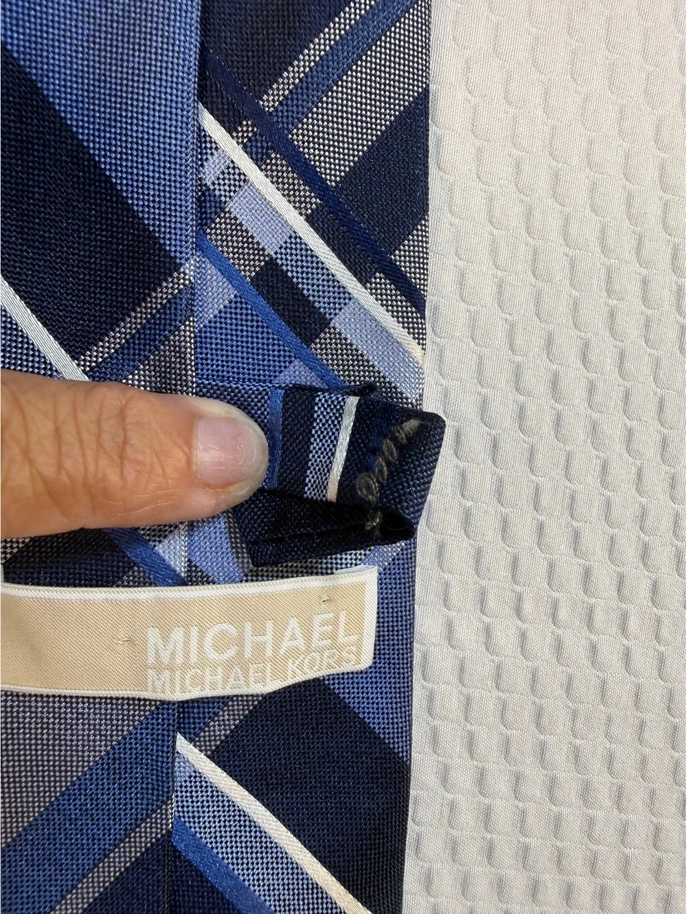 Michael Kors Mens 100% Silk Tie Blue Navy Plaid Necktie Preppy Business