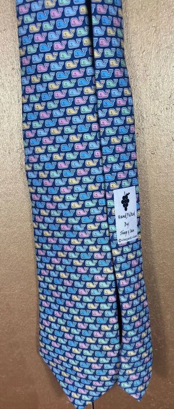 Vineyard Vines multi color whale print tie (short)