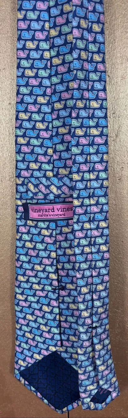 Vineyard Vines multi color whale print tie (short)