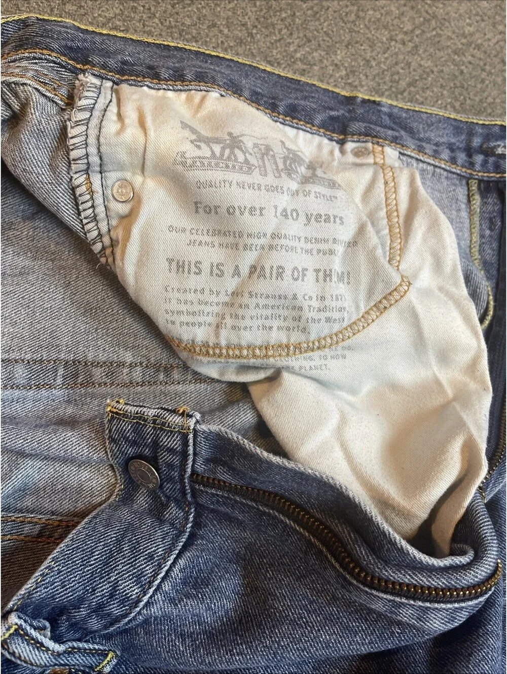 Levis levis 505