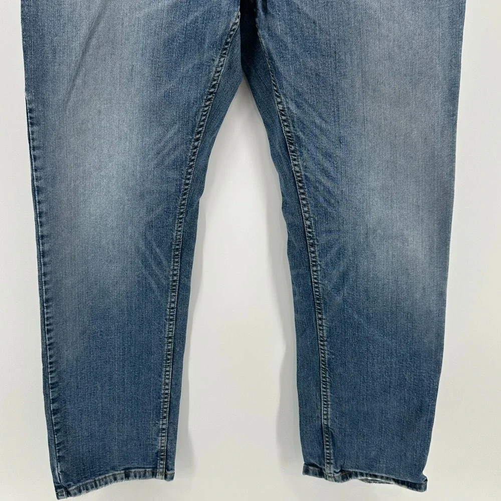 Levis levi slim