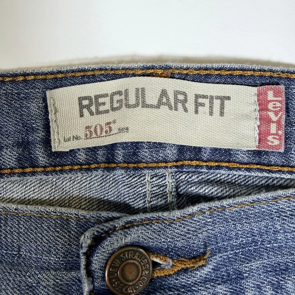 Levi's 505 Mens 38x30 Blue Denim Faded Distressed‎ Low Waist Grunge Relaxed Fit