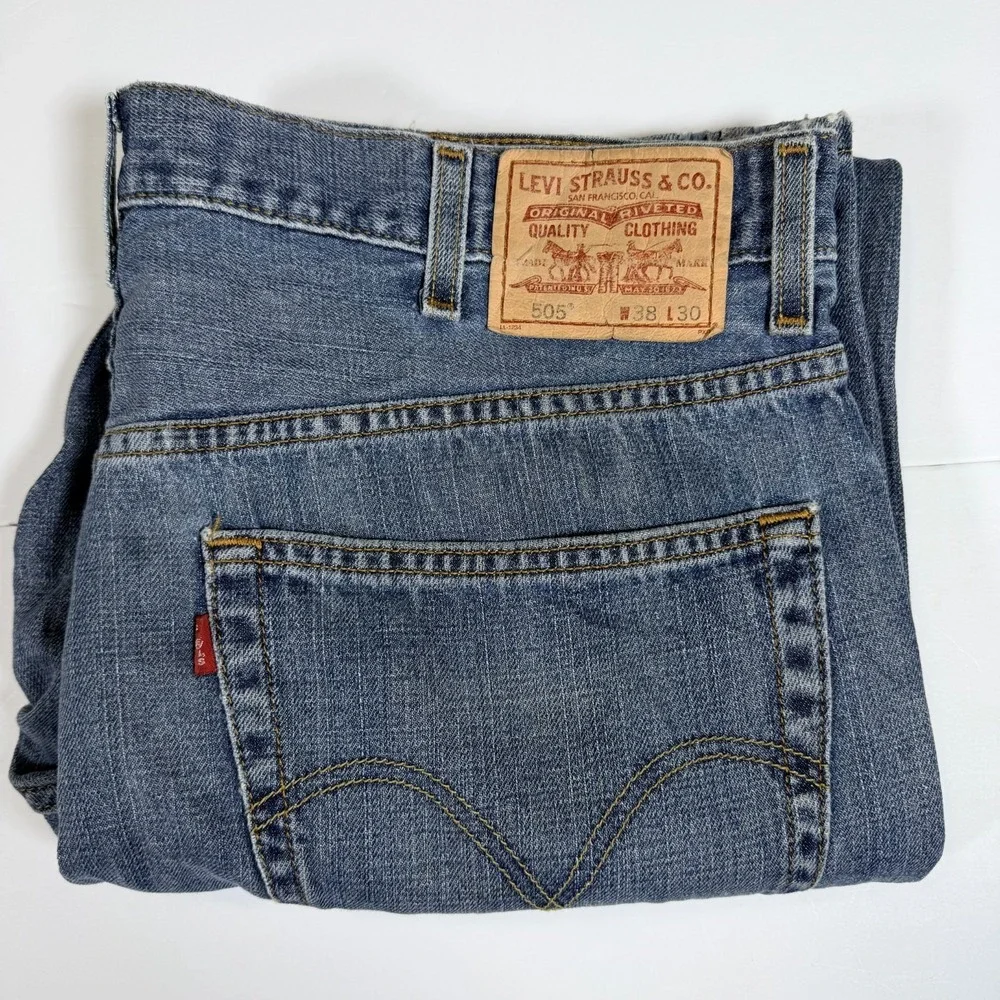 Levi's 505 Mens 38x30 Blue Denim Faded Distressed‎ Low Waist Grunge Relaxed Fit