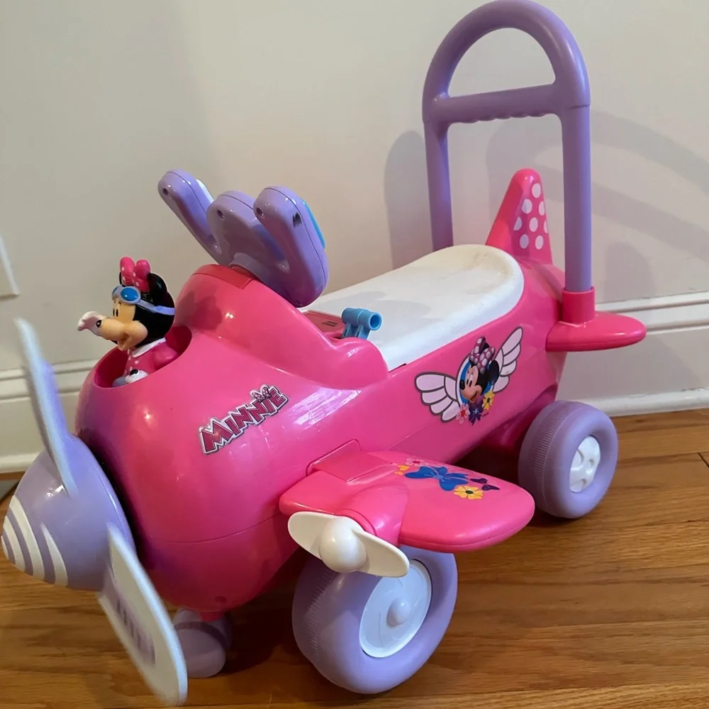 Minnie Rose up propellers