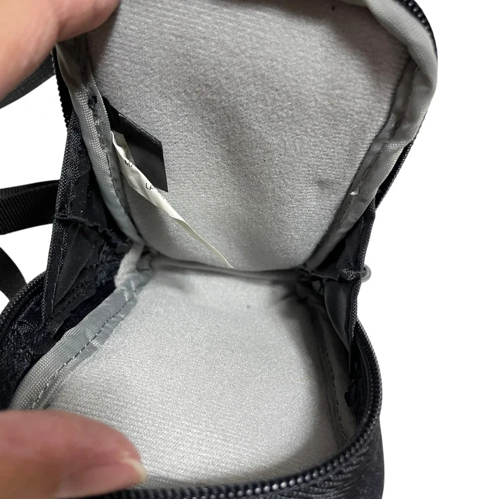 LowePro‎ Compact Camera Bag 4 1/2 x 5 1/2