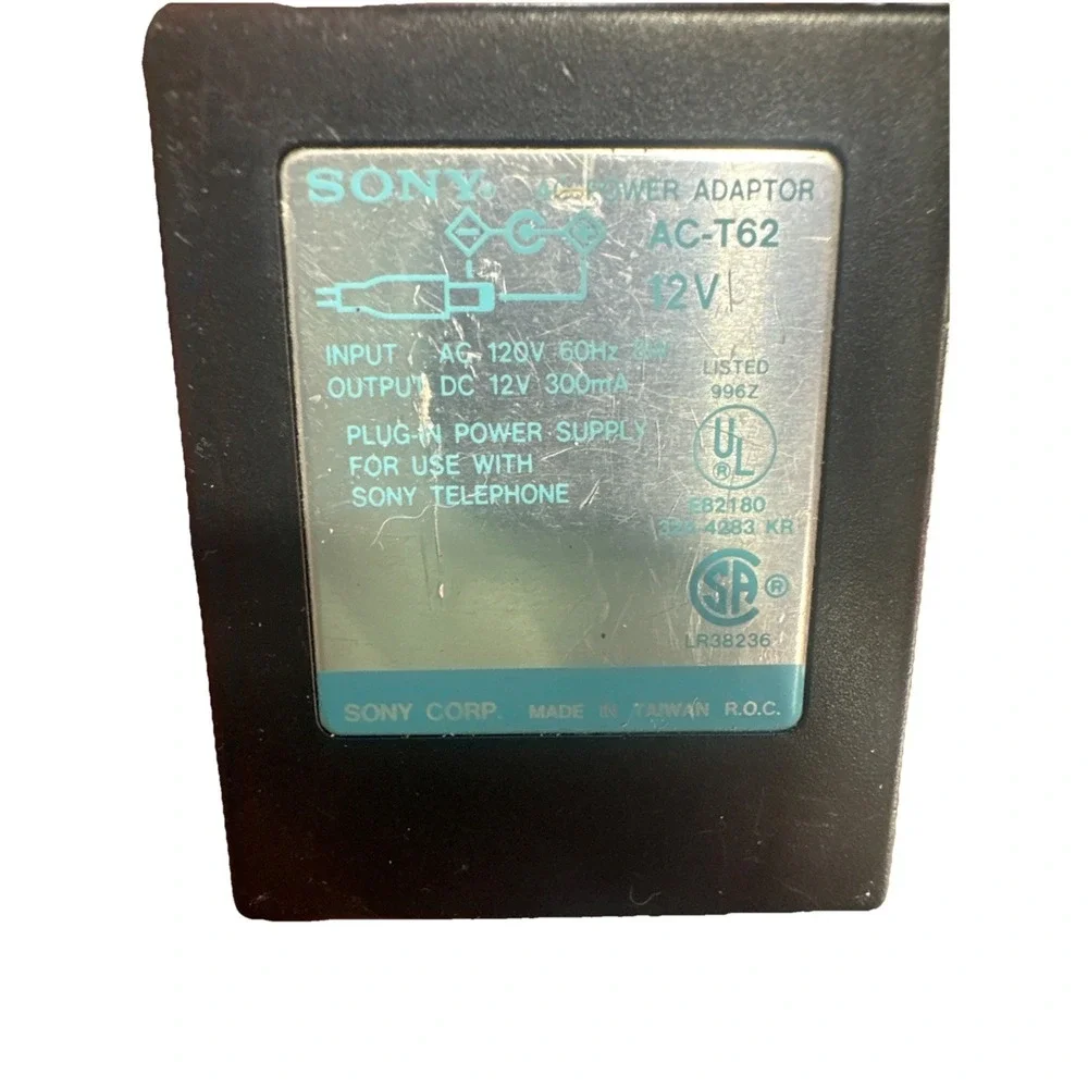 SONY AC-T62 AC POWER ADAPTER 120VAC 60Hz 8W to 12VDC 300mA‎