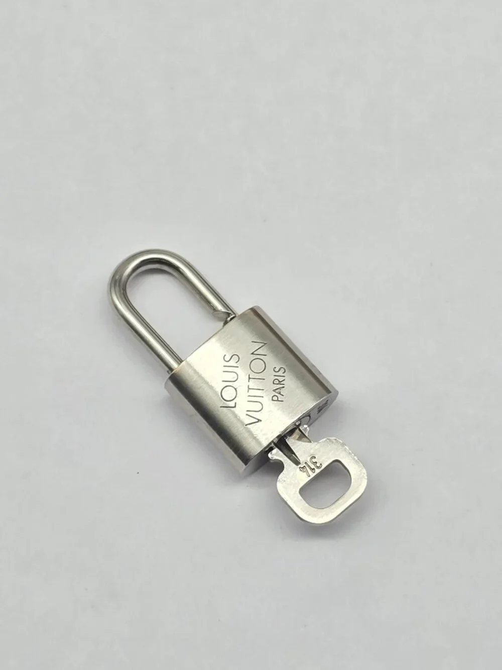 Louis Vuitton authentic louis