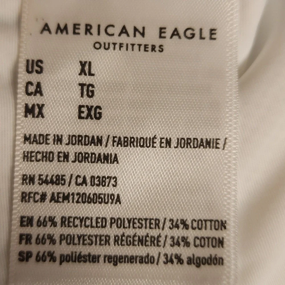 American Eagle Outfitters dive into