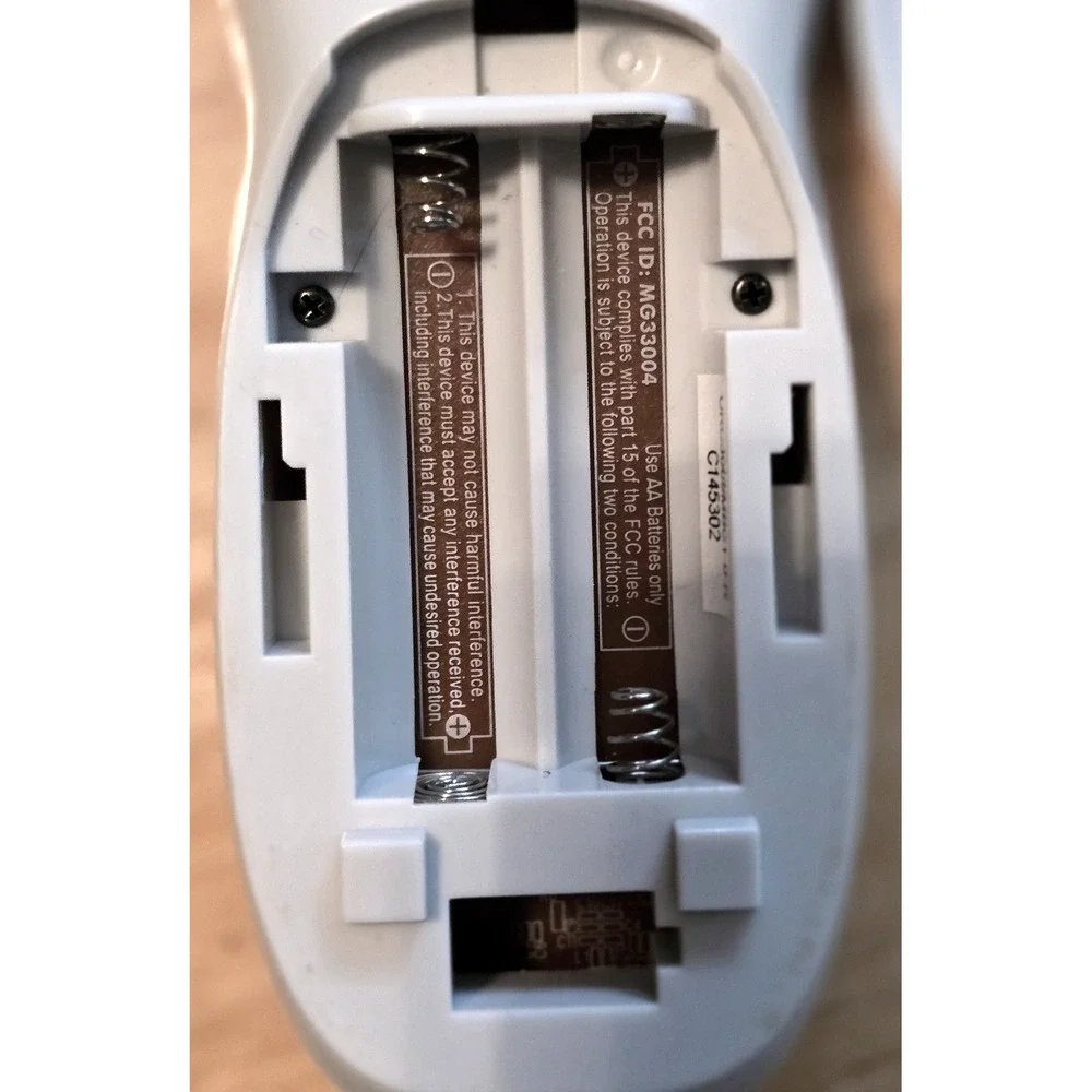 DIRECTV RC73 Universal Remote Control Replacement Part Black Silver VIDEO‎