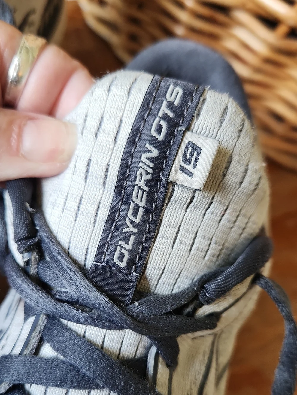 Brooks Women's Glycerin‎ GTS 19 size 9.5