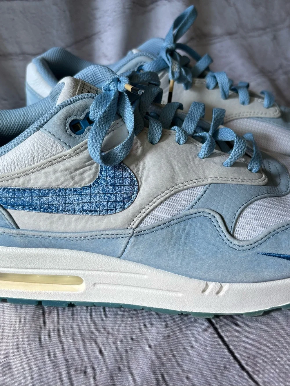 Nike classic low