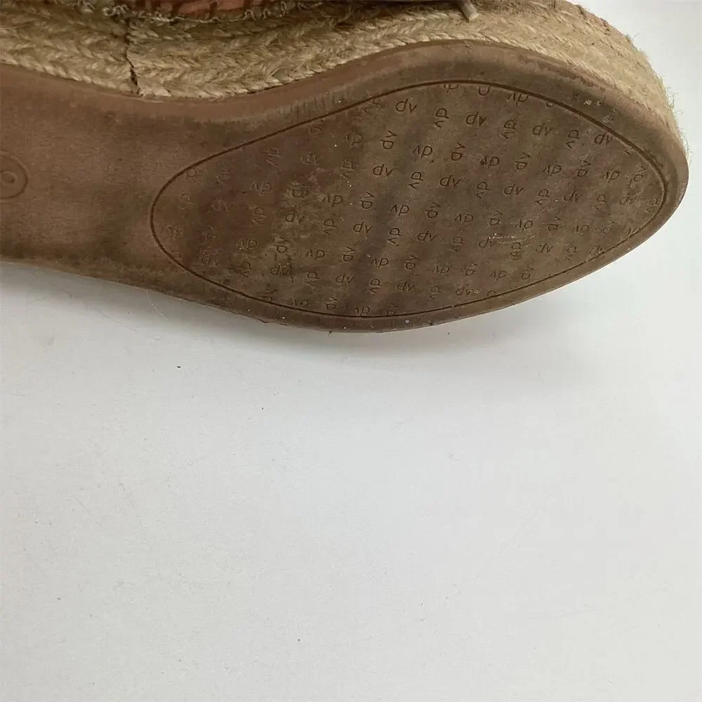 DV by Dolce Vita are material width