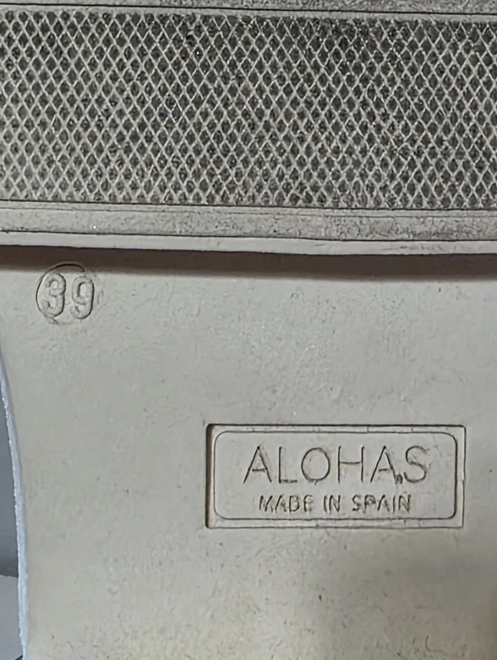 ALOHAS TRAILBLAZER LEATHER LOAFERS CREAM IVORY SZ 39(US 8-8.5)
