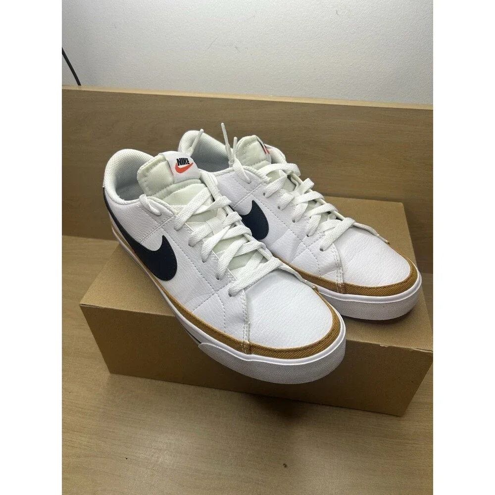 Nike top wear