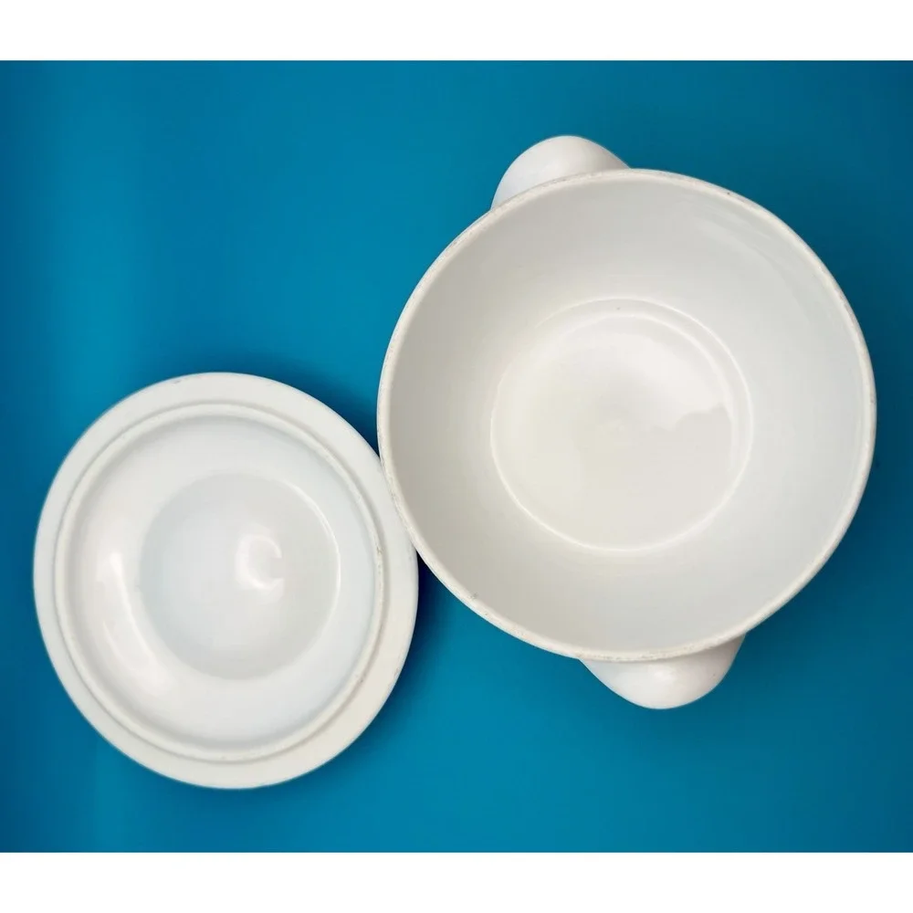 Royal Worcester Covered Small Serving Dish With Handles Blue And White 4.25
