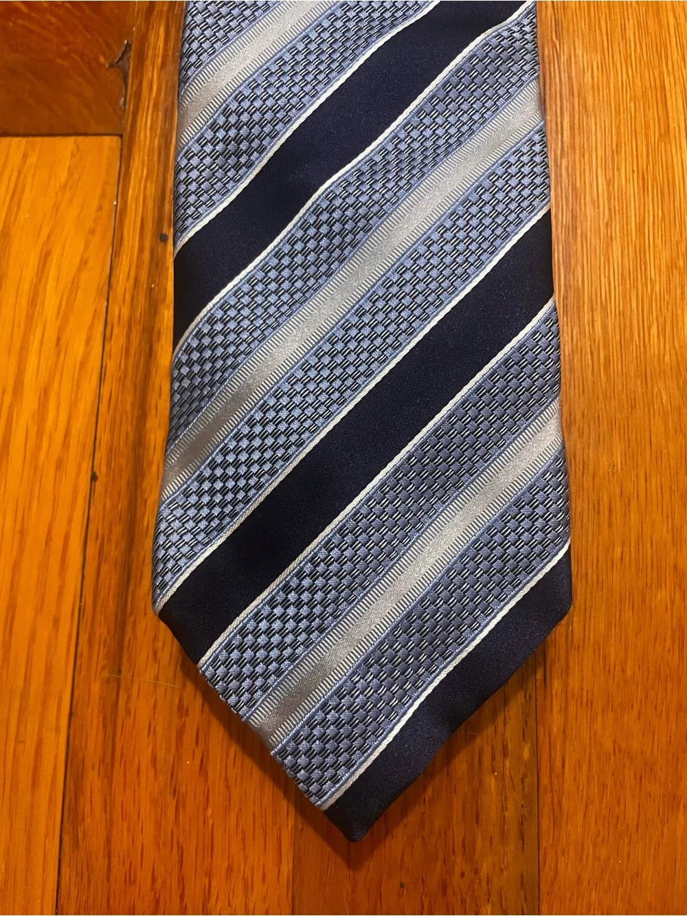 $390 Ermenegildo Zegna 3D Embroidered 100% Italian Silk Tie