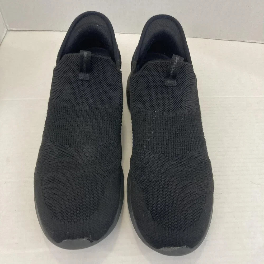 Skechers moderate dirt collar