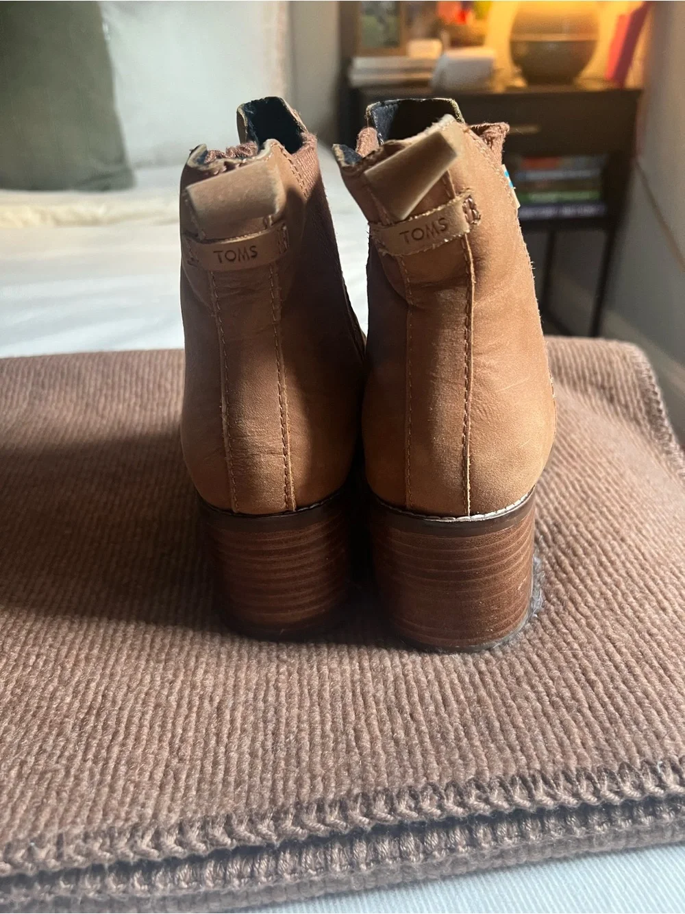 Toms worn size gently