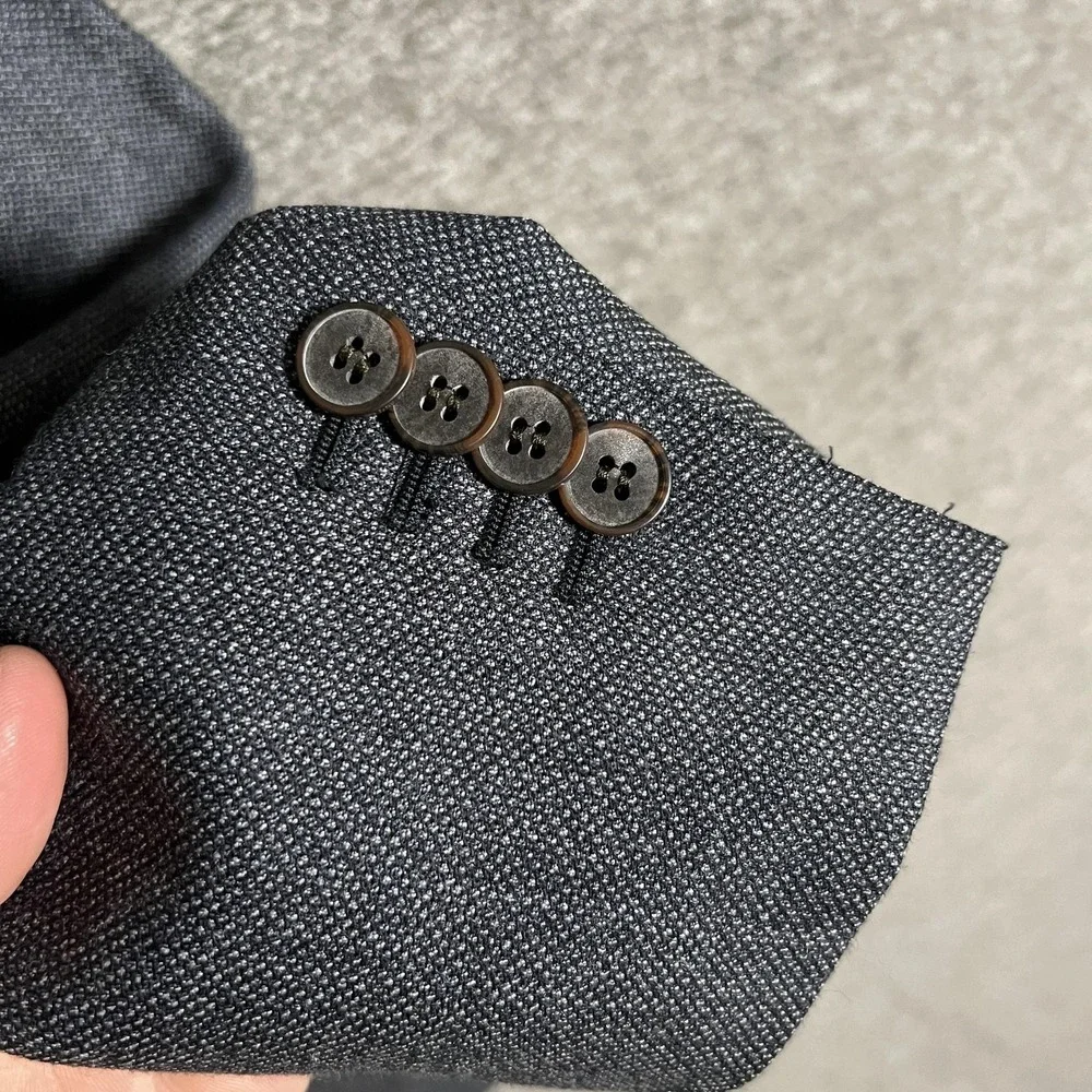 Suitsupply brand style