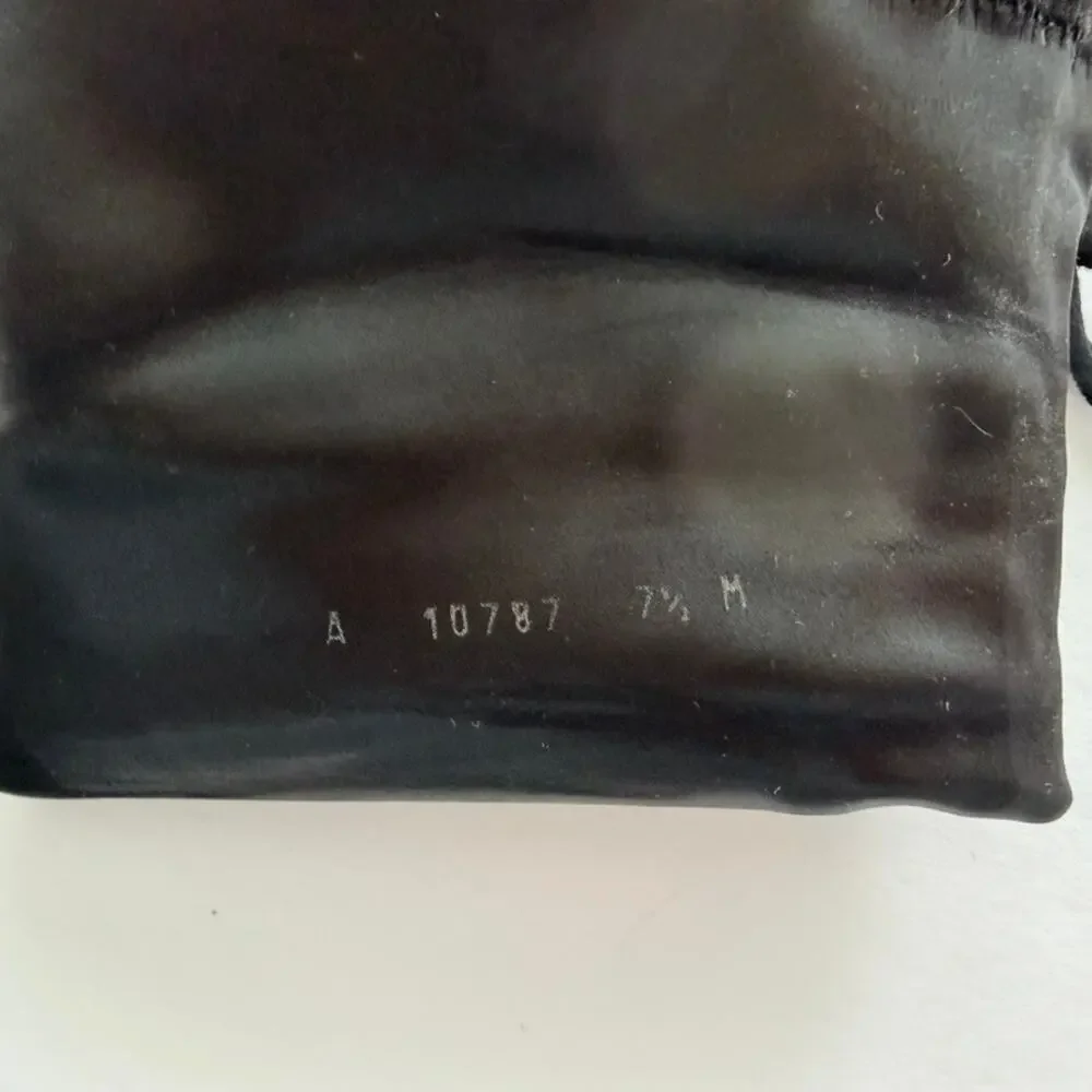 Stuart Weitzman stuart weitzman