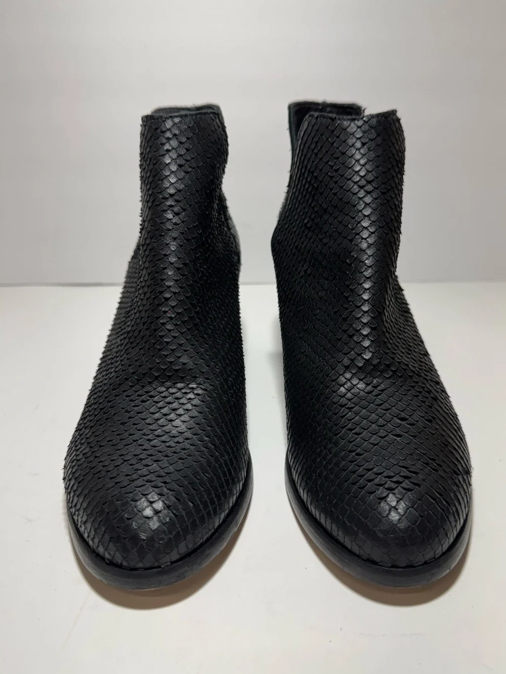 Cordani like boot textured
