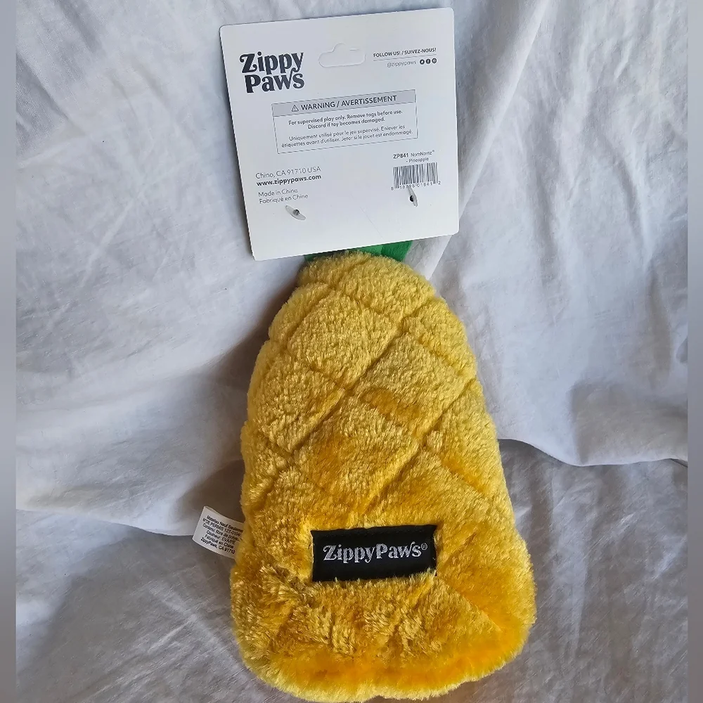 Zippy Paws Pineapple Chewtoy NWT