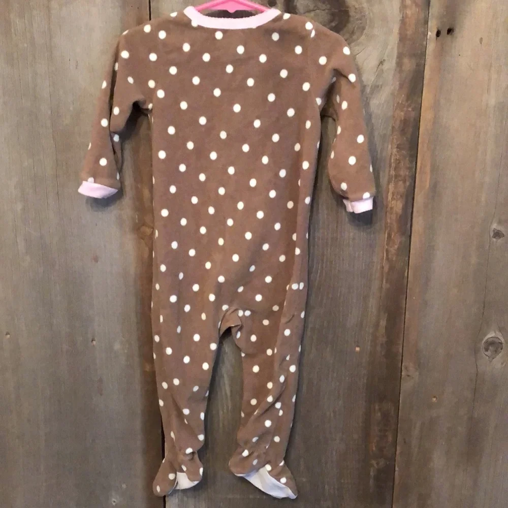 Carters play dot spring