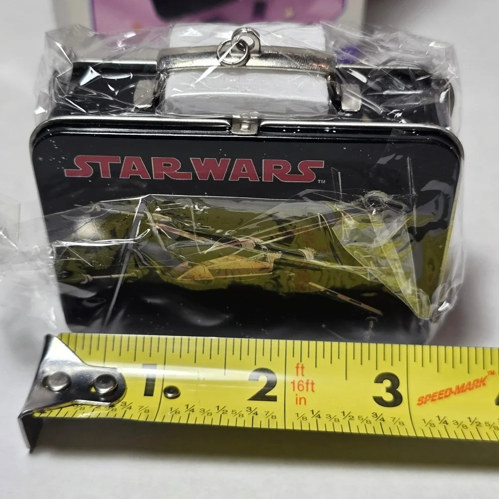 Hallmark Keepsake Ornament Star Wars‎ Mini Pressed Tin Lunch Box 1998