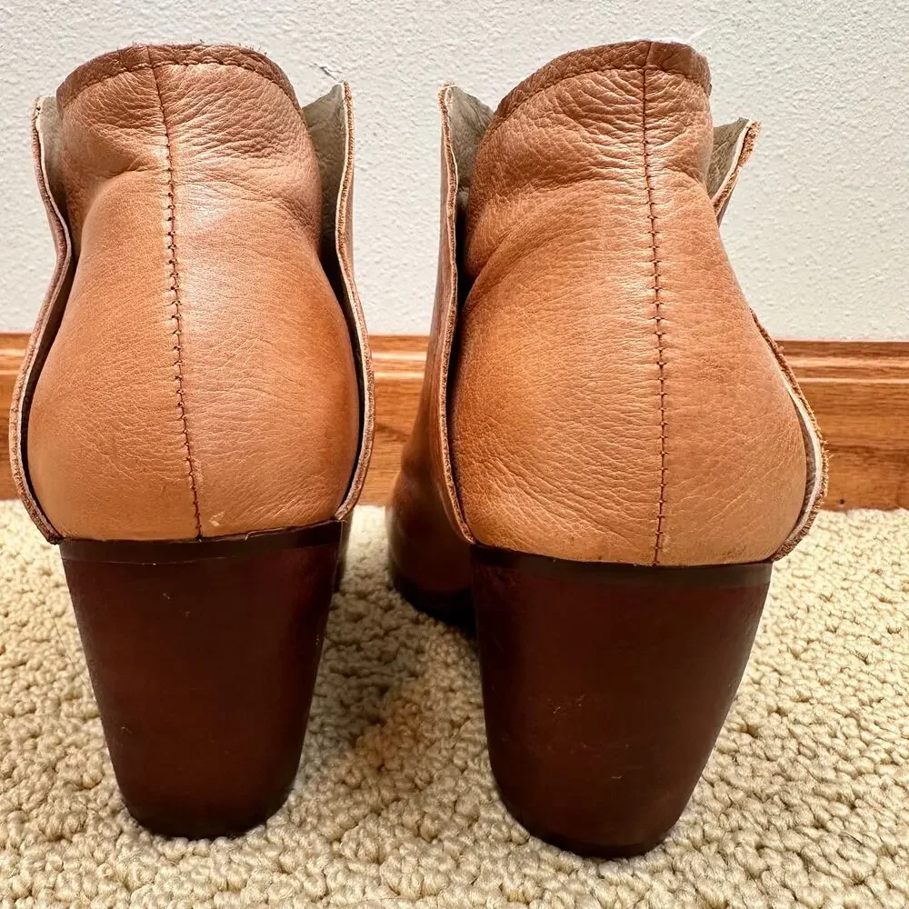 LaTigo Leather Ankle Booties Healed Slip On Tan Camel Women's 6 Western Boho